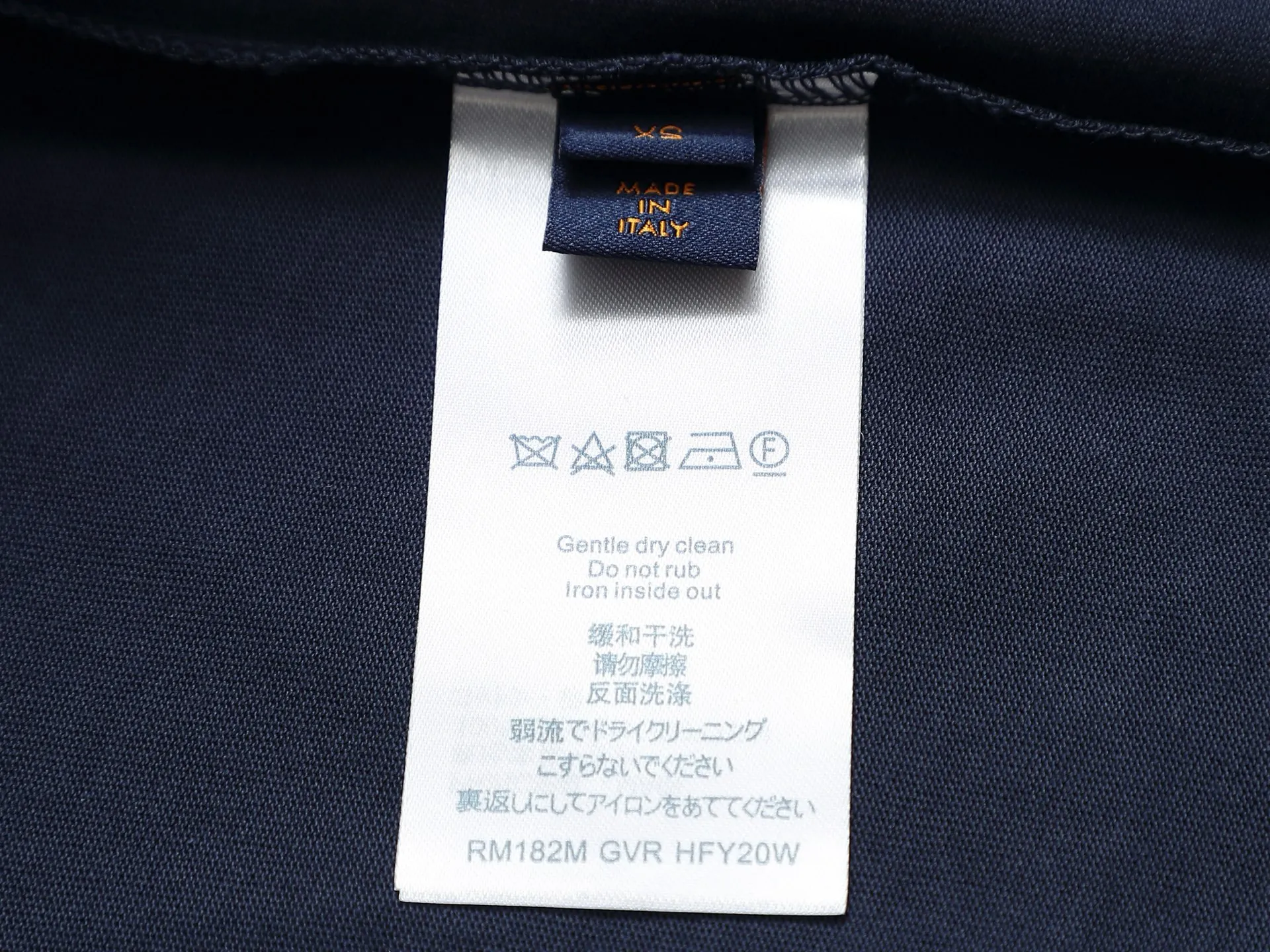 🅿️170 LOUIS VUITTON Louis Vuitton 23ss new color series with all-over printed pattern on the back, classic pullover round neck short sleeves. Customized 260 grams of vat-dyed fabric. Very comfortable to touch. Latest brick cabinet synchronization for spring and summer. Fashionable and personalized. Super versatile and good-looking. Very suitable for both men and women. Must-have style. Tag. Collar label. Washed wheat. Three labels complete. Color: Navy blue. White. Size: XS~L.